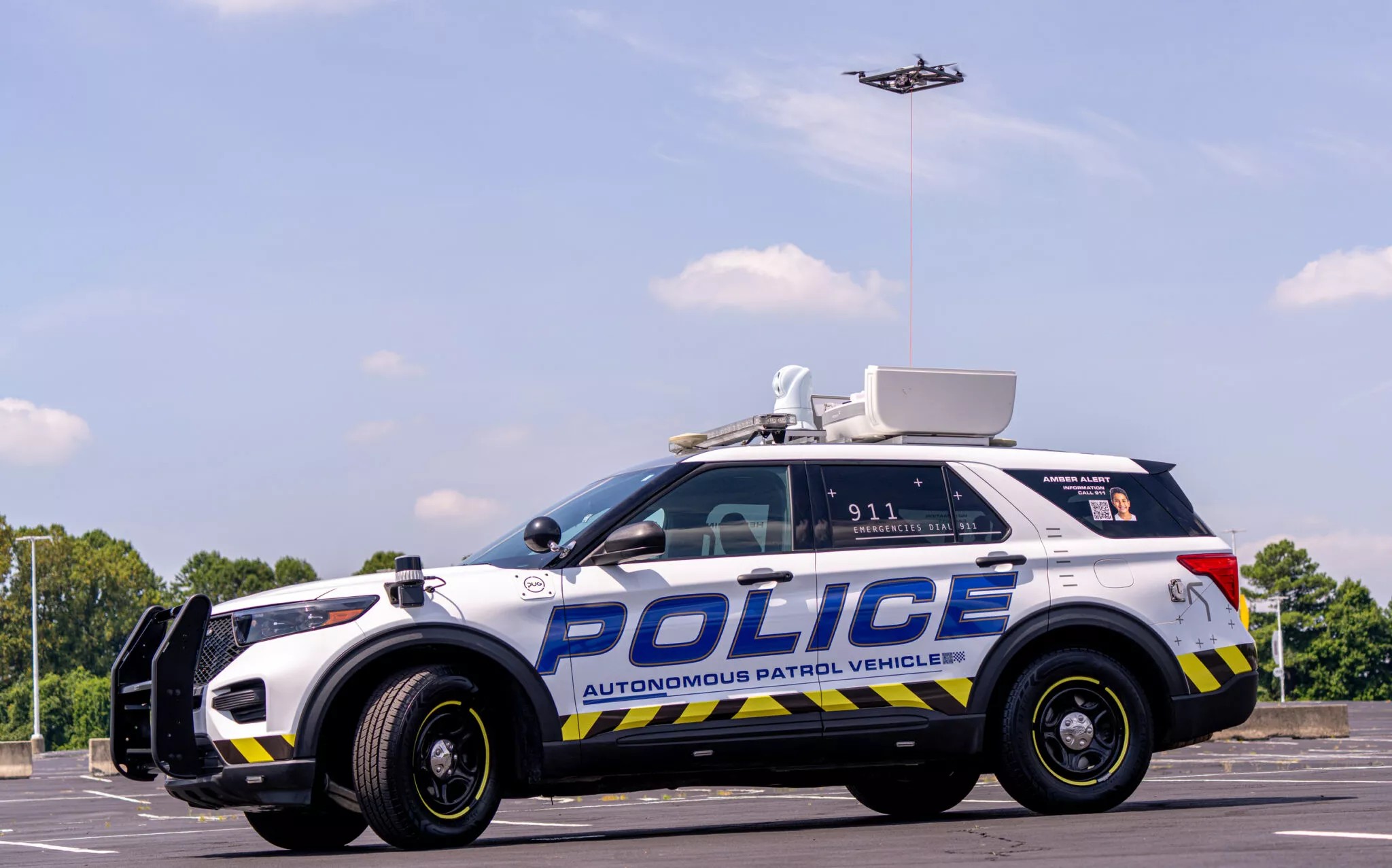 Появился первый автономный полицейский Ford Explorer